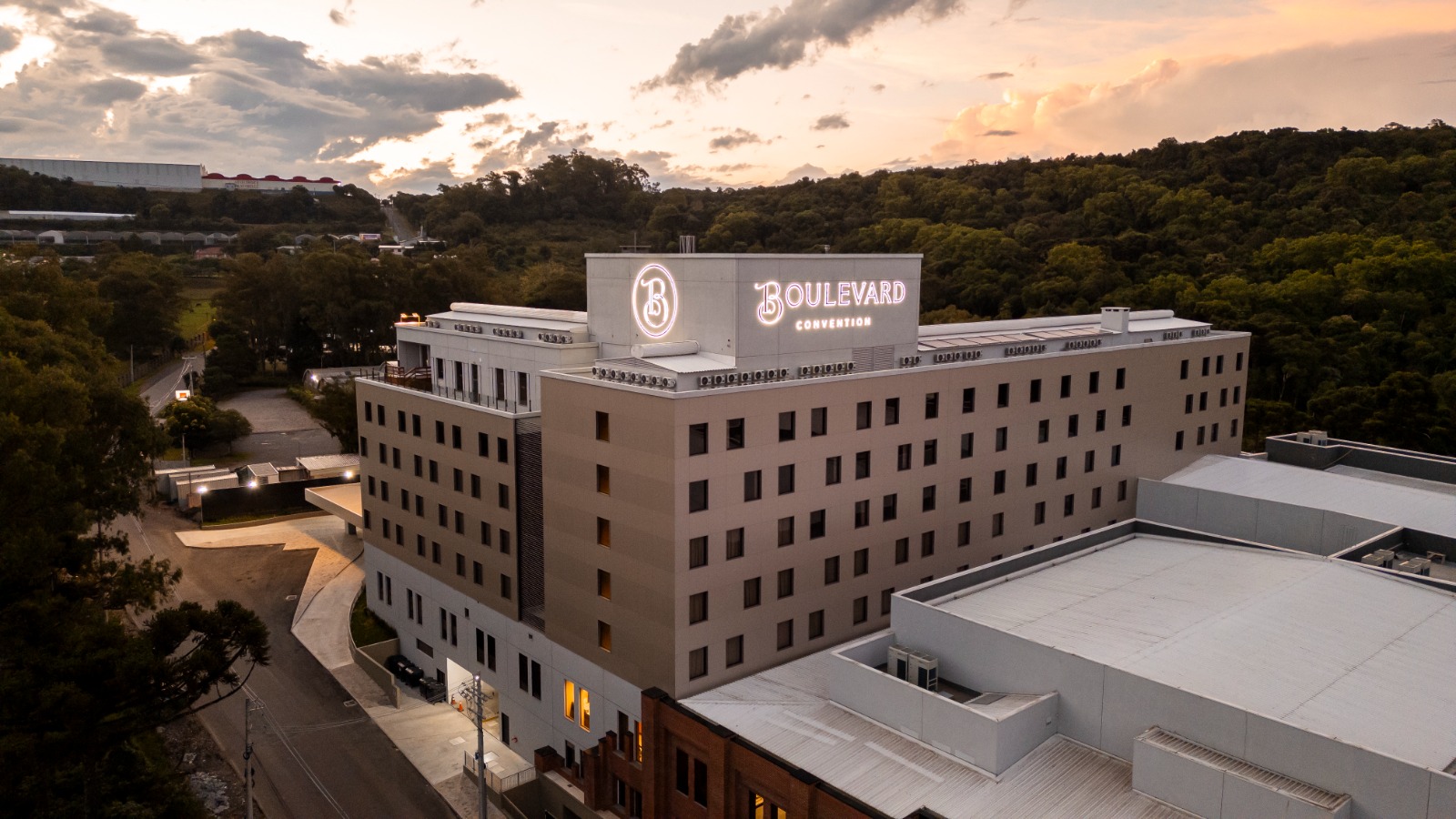 Plaza Hotel & Boulevard Convention  Vale dos Vinhedos